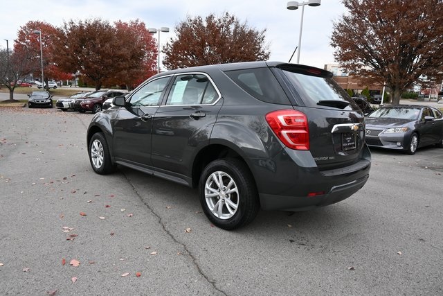 2017 Chevrolet Equinox LS photo 4