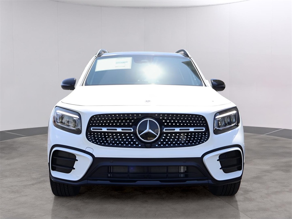 2025 Mercedes Benz GLB 250 4MATIC photo 2
