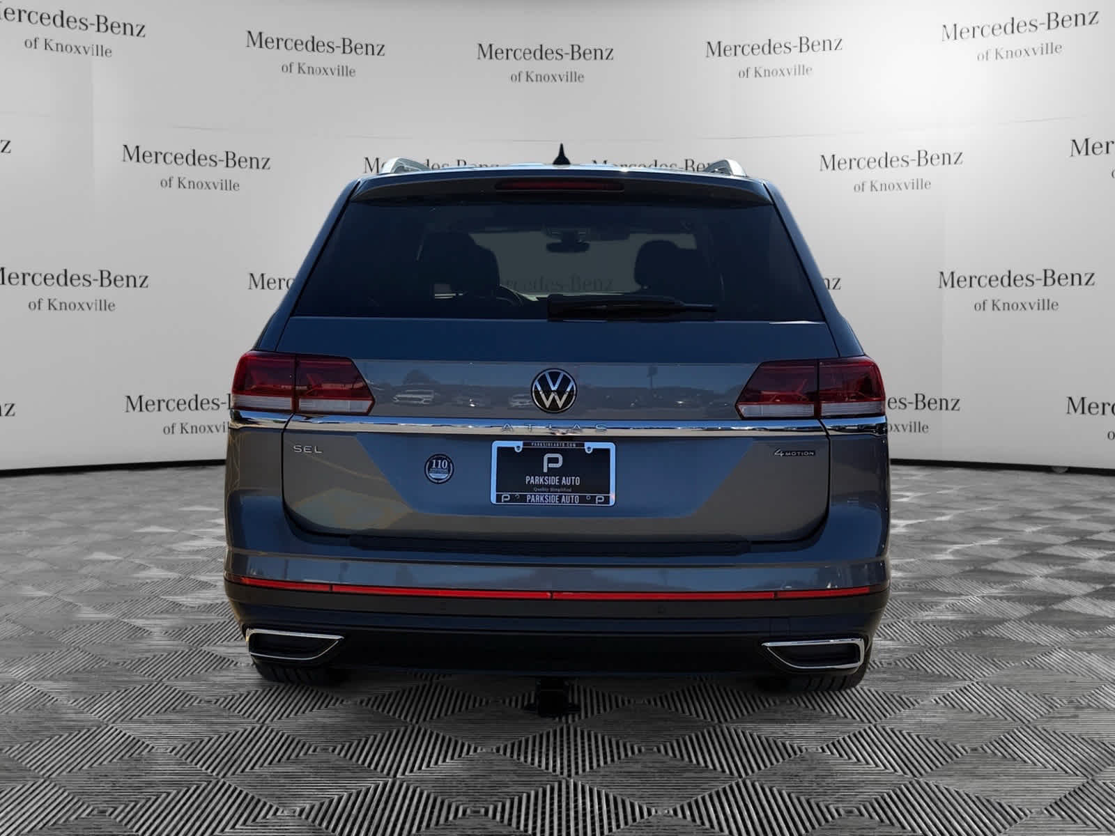 2023 Volkswagen Atlas SEL photo 3