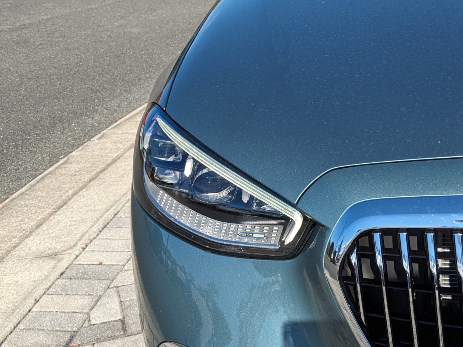 2025 Mercedes Benz S Maybach 450 580 photo 9