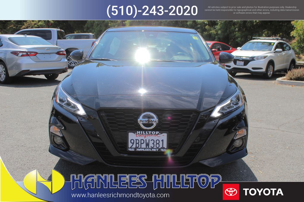 2022 Nissan Altima 2.5 SR photo 2