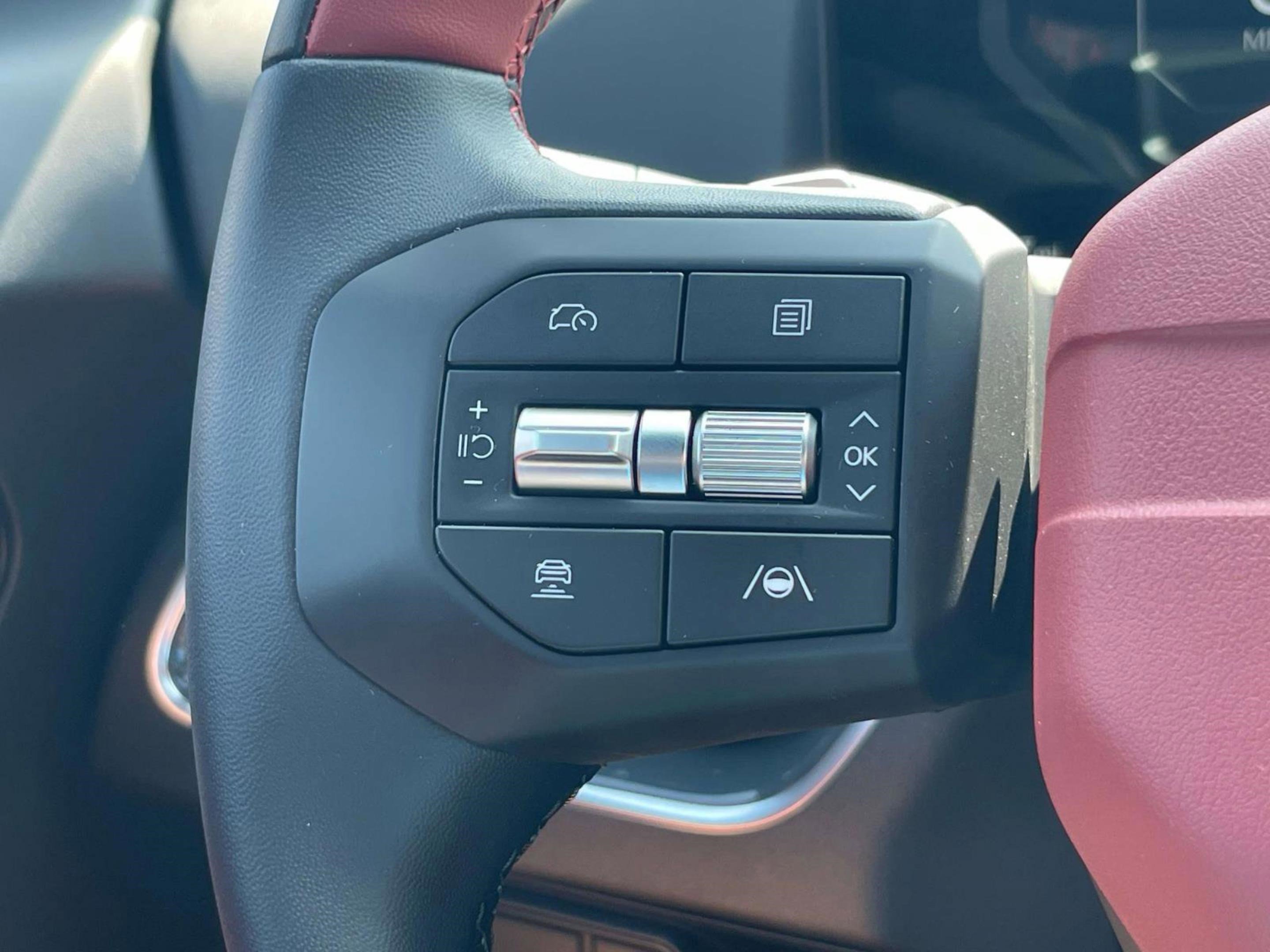 2025 Kia K4 GT-Line photo 26