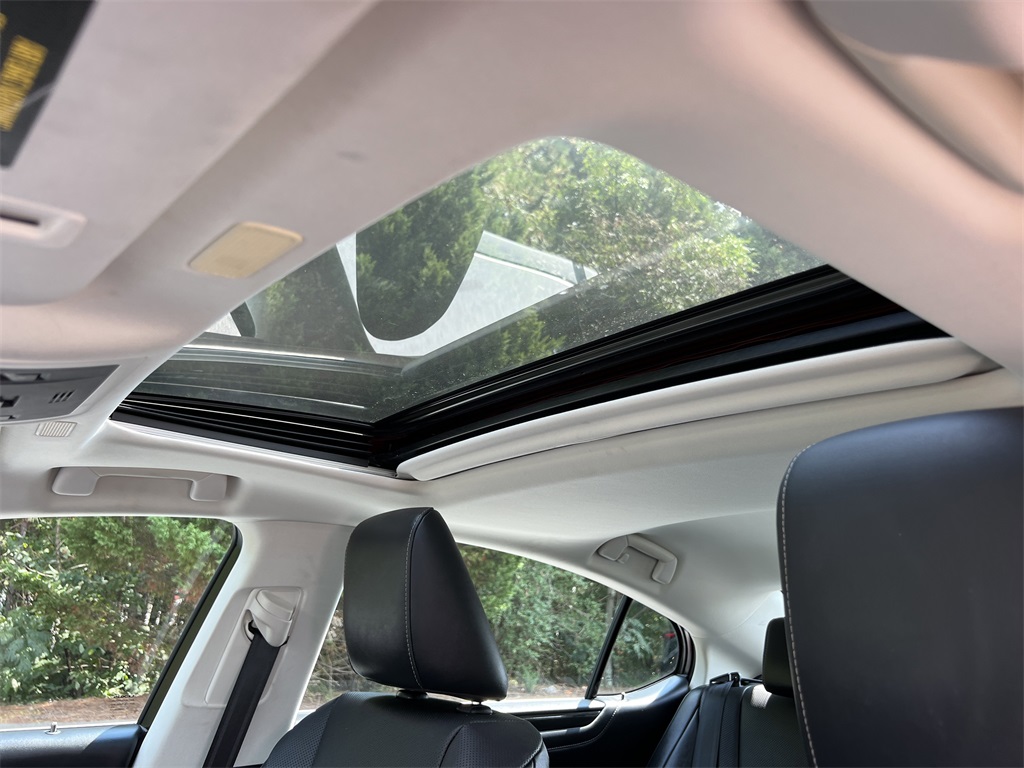 2019 Lexus ES 350 photo 24