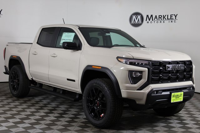 2026 GMC Canyon Elevation's photo