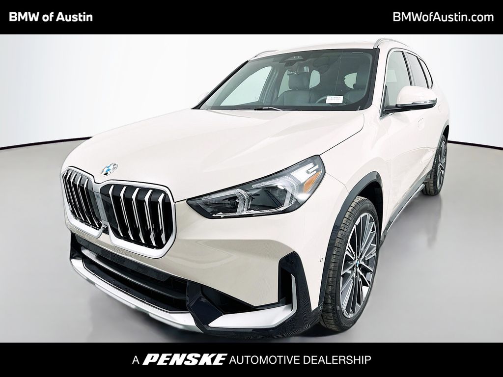 2026 BMW X1 28i's photo