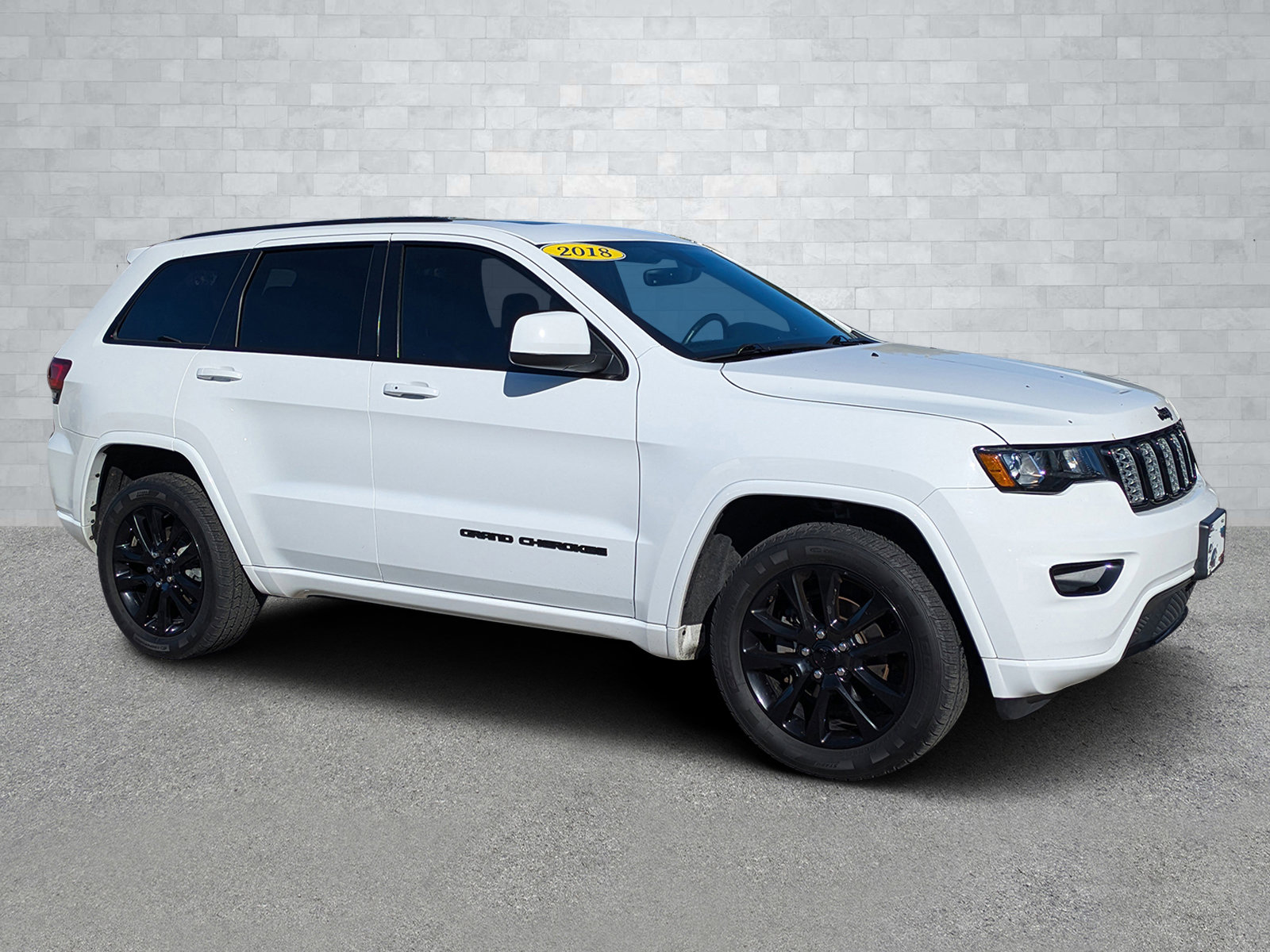 2018 Jeep Grand Cherokee Altitude's photo