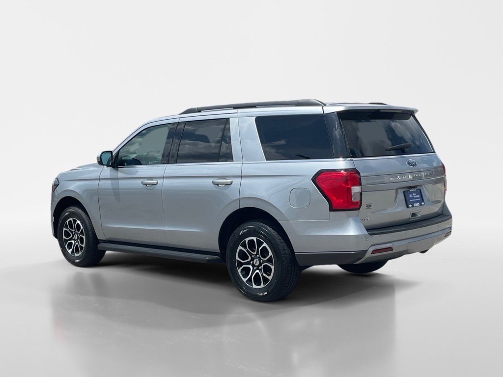 2024 Ford Expedition XLT photo 3