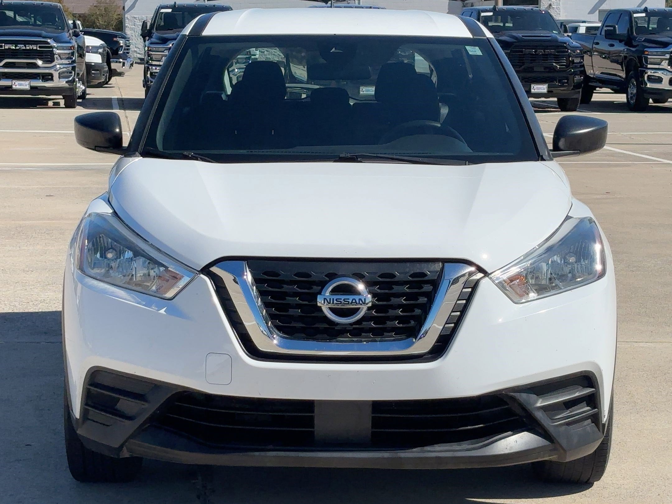 2020 Nissan Kicks S photo 3