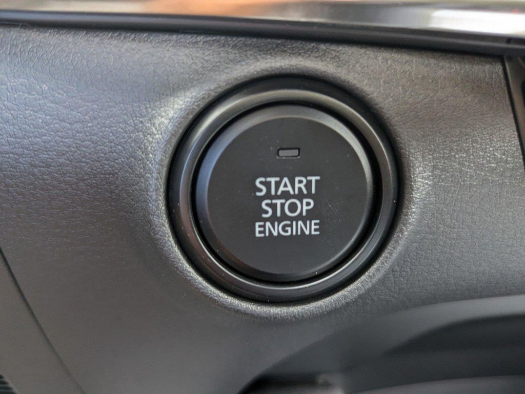 2025 Mazda Mazda3 2.5 s Preferred photo 20