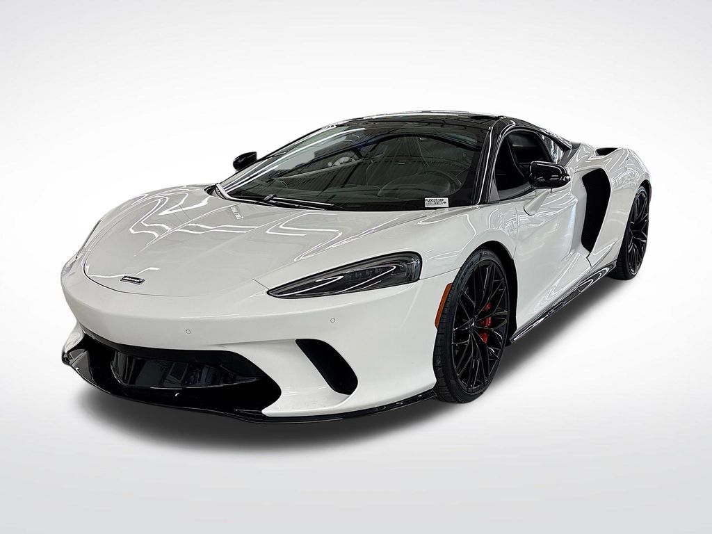 2023 McLaren GT