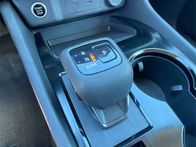 2023 Nissan Rogue SV photo 25