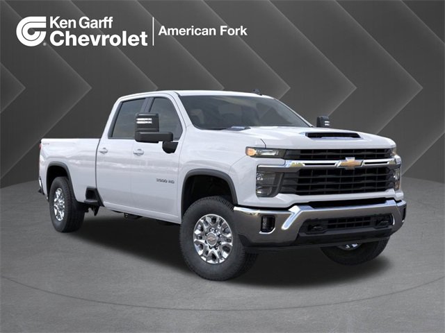 2025 Chevrolet Silverado 3500HD LT's photo