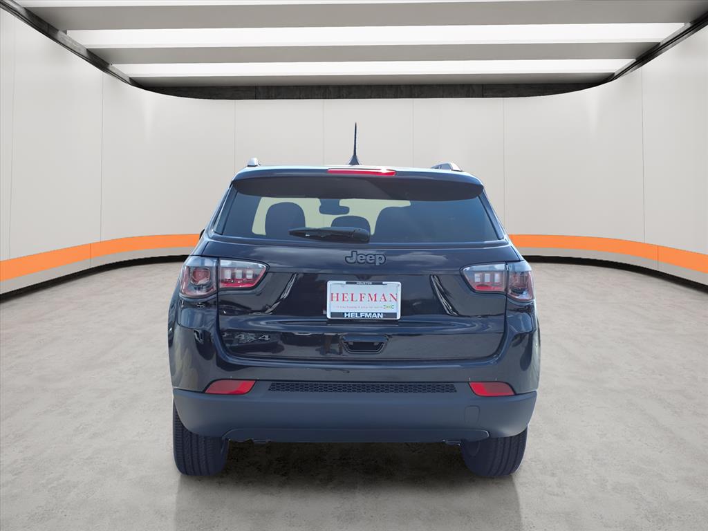2026 Jeep Compass Latitude Altitude photo 5