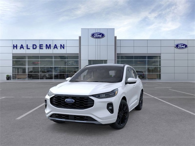 2025 Ford Escape Hybrid ST-Line Elite photo 2