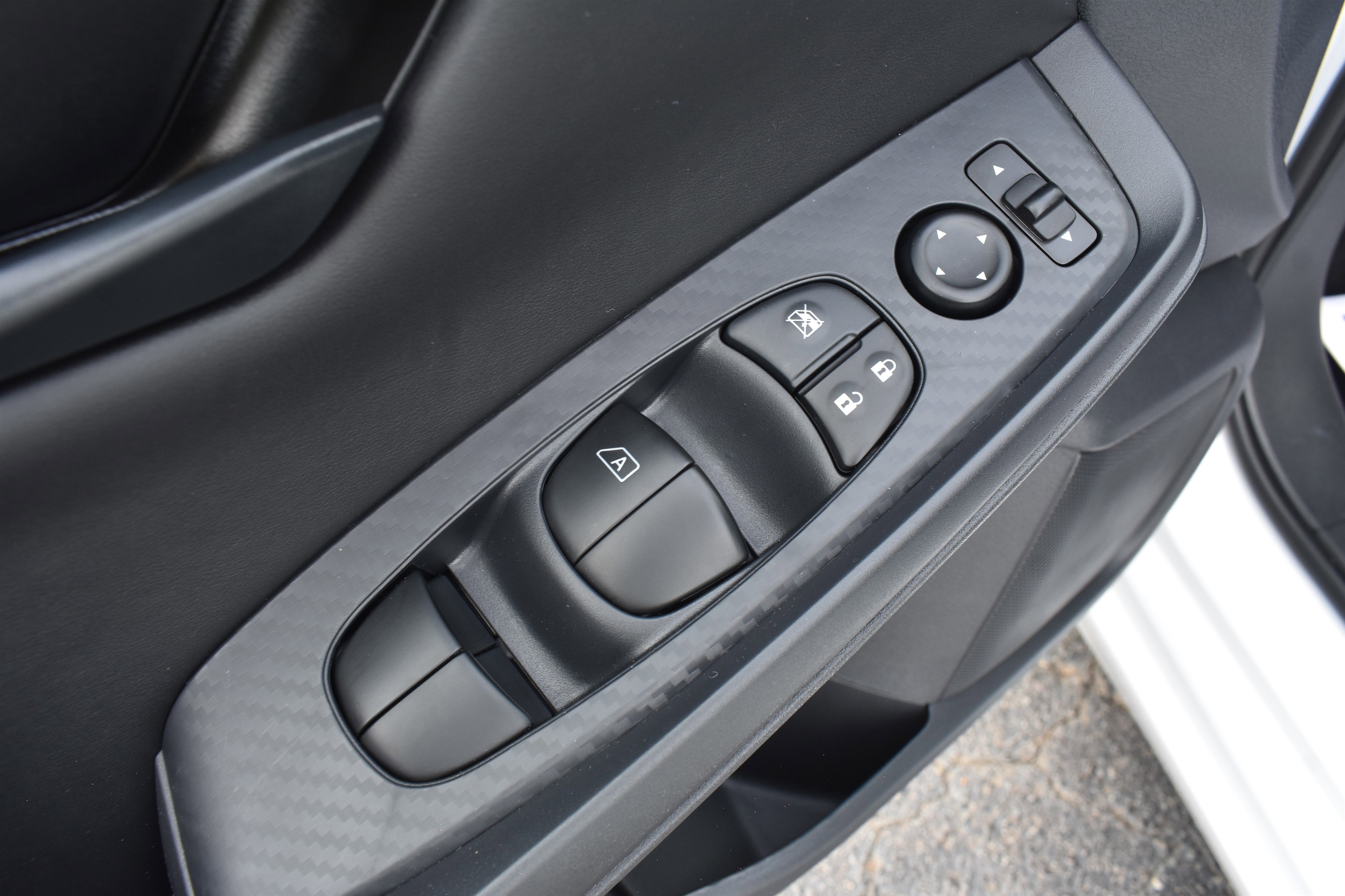 2025 Nissan Sentra S photo 10