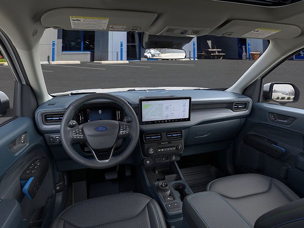 2025 Ford Maverick photo 8