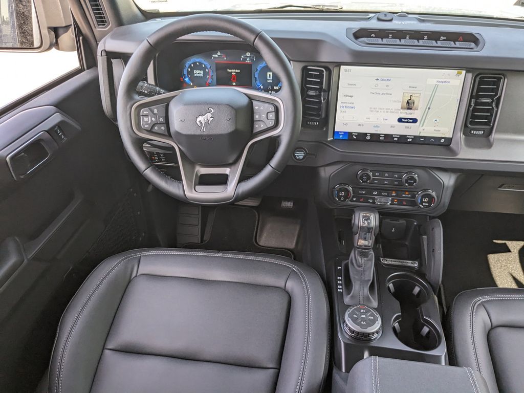2025 Ford Bronco Badlands photo 14