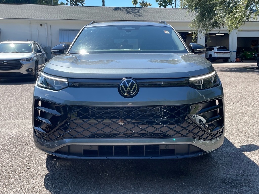 2025 Volkswagen Tiguan SE R-Line Black photo 26