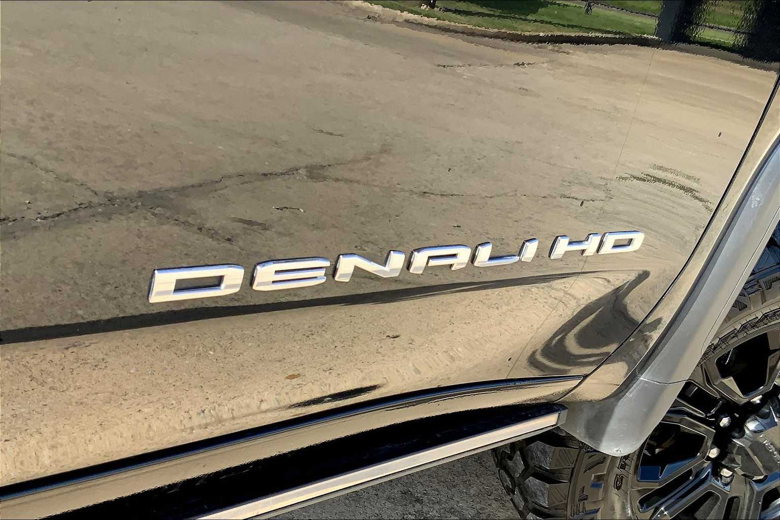 2023 Gmc Sierra HD Denali photo 9