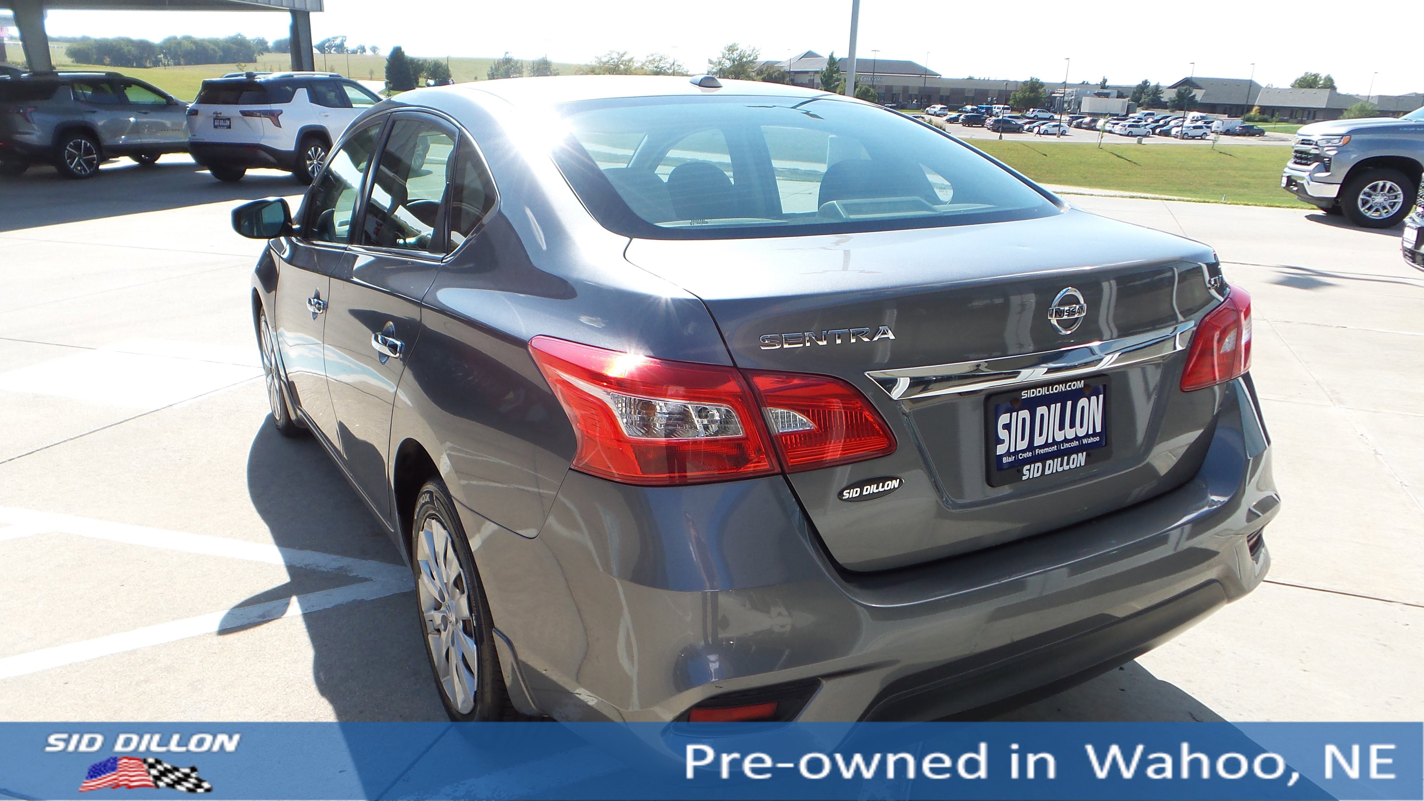 2017 Nissan Sentra SV photo 3