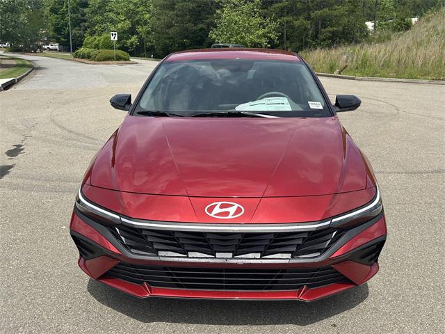 2025 Hyundai Elantra SEL Sport photo 8