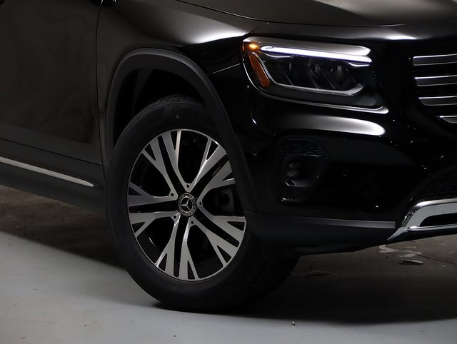 2025 Mercedes Benz GLB 250 4MATIC photo 3