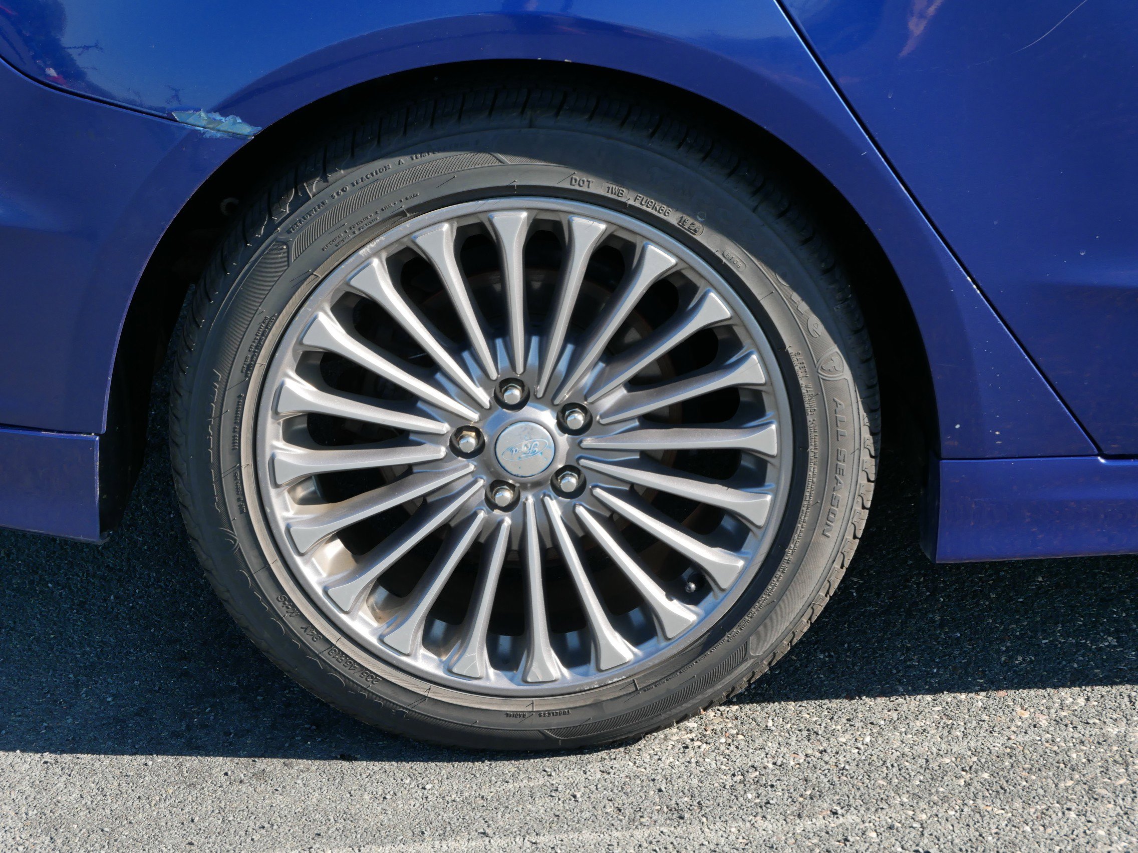 2013 Ford Fusion Titanium photo 9