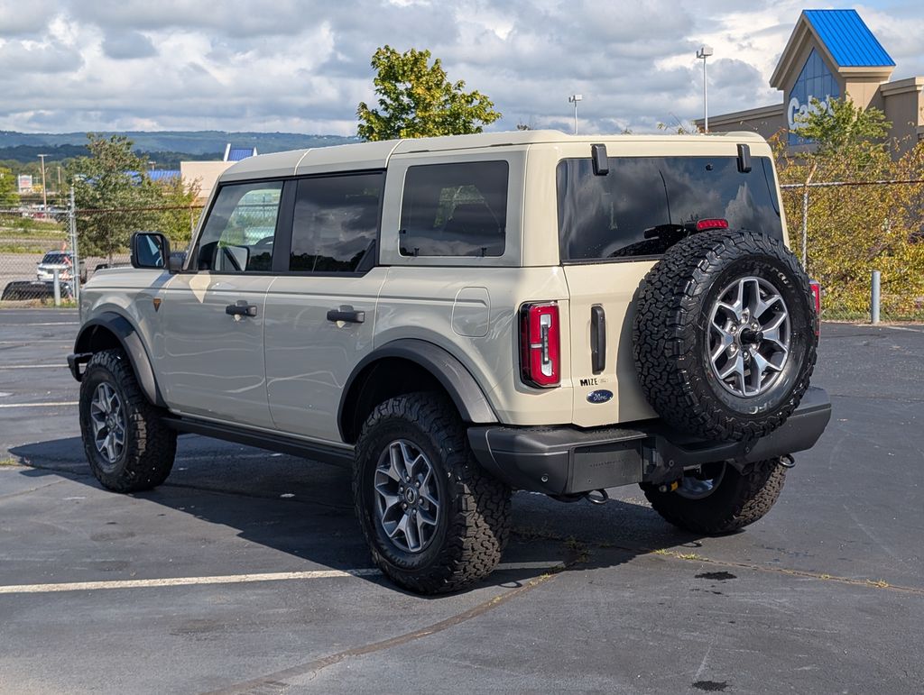 2025 Ford Bronco Badlands photo 4