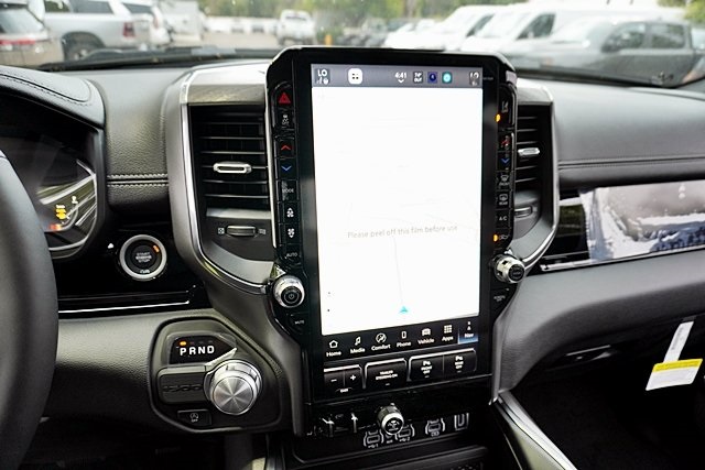 New 2026 Bright White Clear-Coat Exterior Paint RAM Laramie image 33