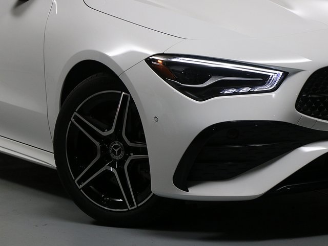 2025 Mercedes Benz CLA 250 4MATIC photo 3