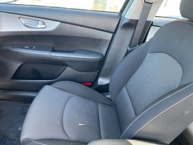 2023 Kia Forte LXS photo 6