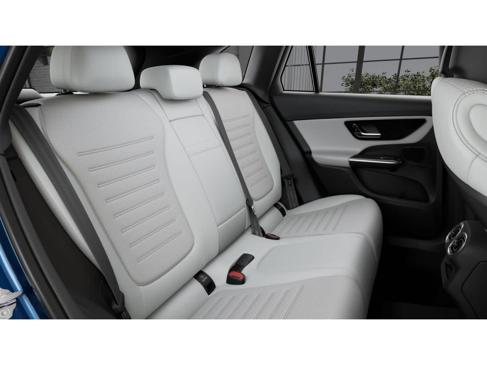 2026 Mercedes Benz GLC 300 4MATIC photo 4