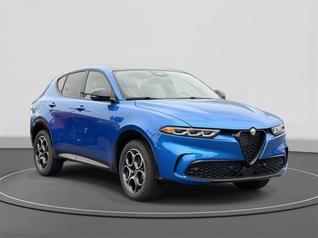 2025 Alfa Romeo Tonale Base
