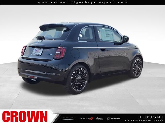 2025 Fiat 500e La Prima photo 5
