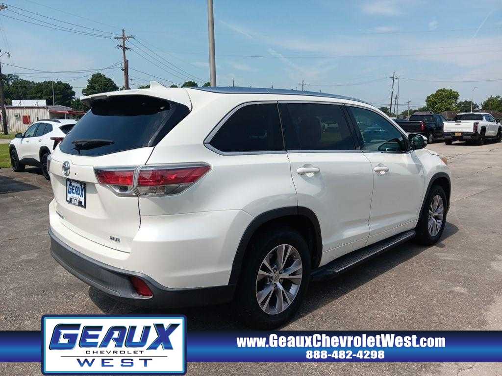 2015 Toyota Highlander XLE photo 4