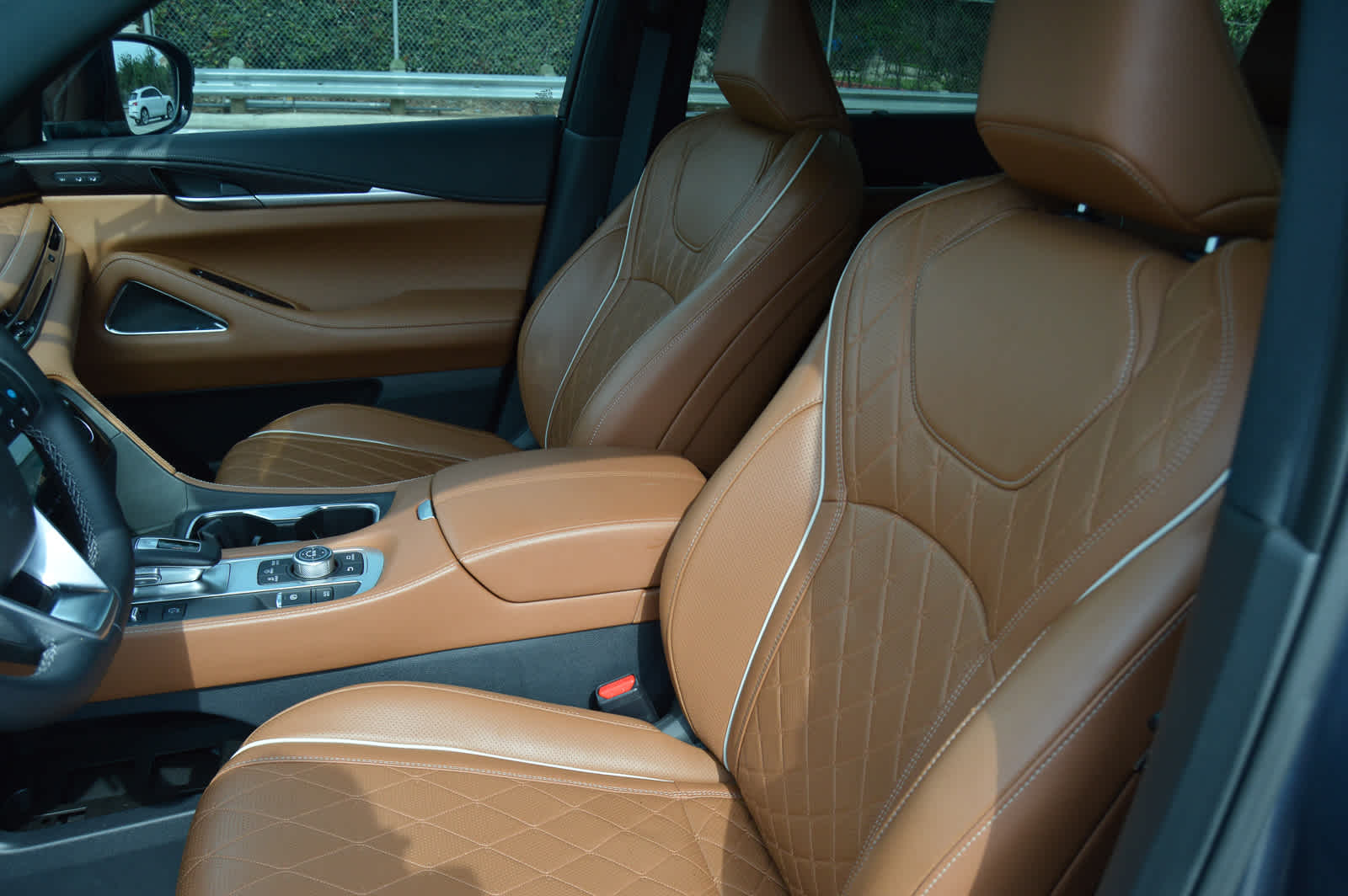 2025 Infiniti QX60 Autograph photo 8