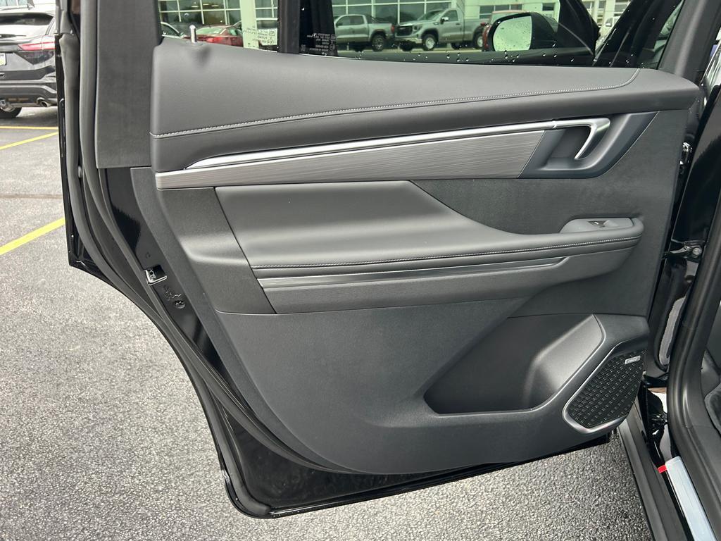 2026 Buick Enclave Preferred photo 5
