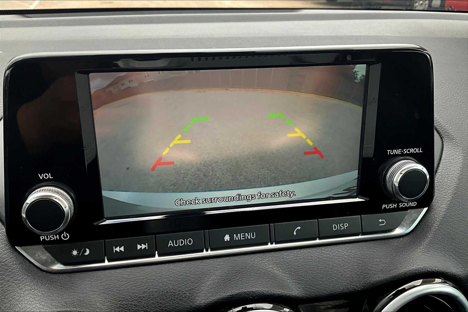 2022 Nissan Sentra S photo 25