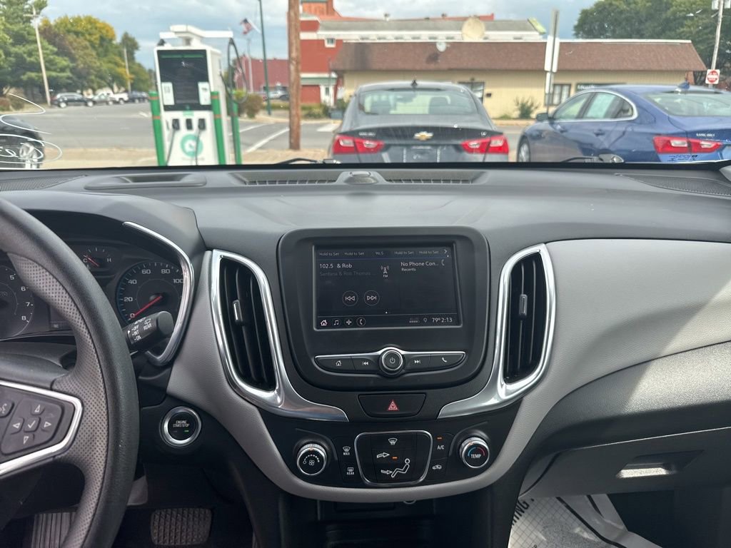 2021 Chevrolet Equinox LS photo 22