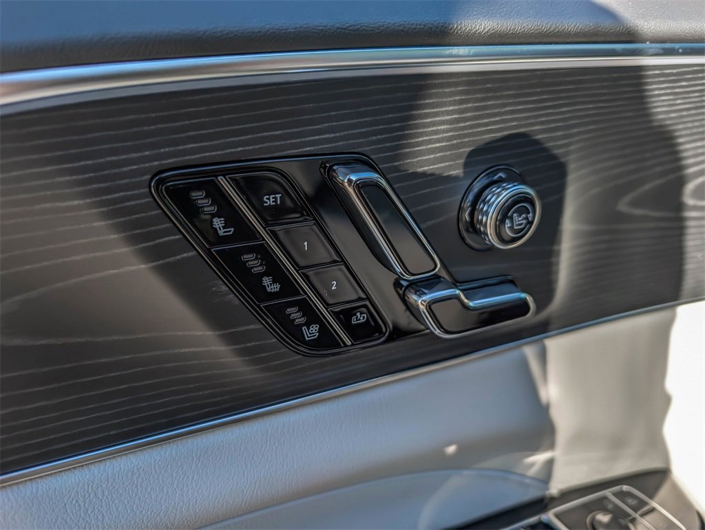 2026 Cadillac Lyriq Luxury photo 20