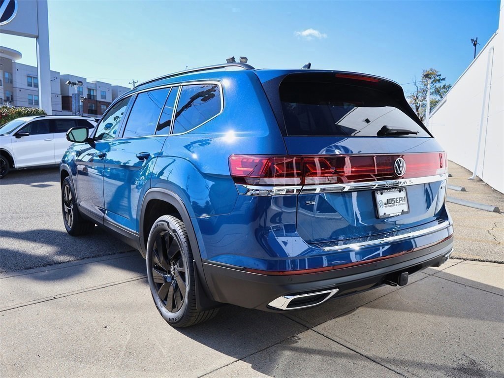 2026 Volkswagen Atlas SE Technology photo 3