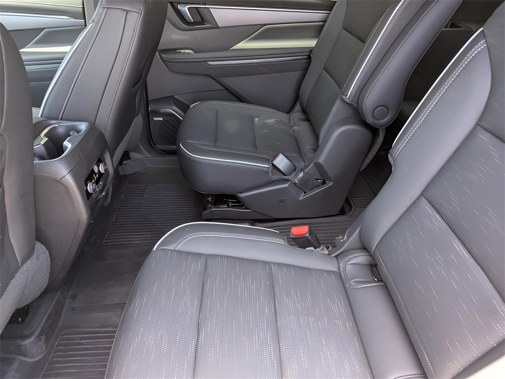 2025 Buick Enclave photo 15