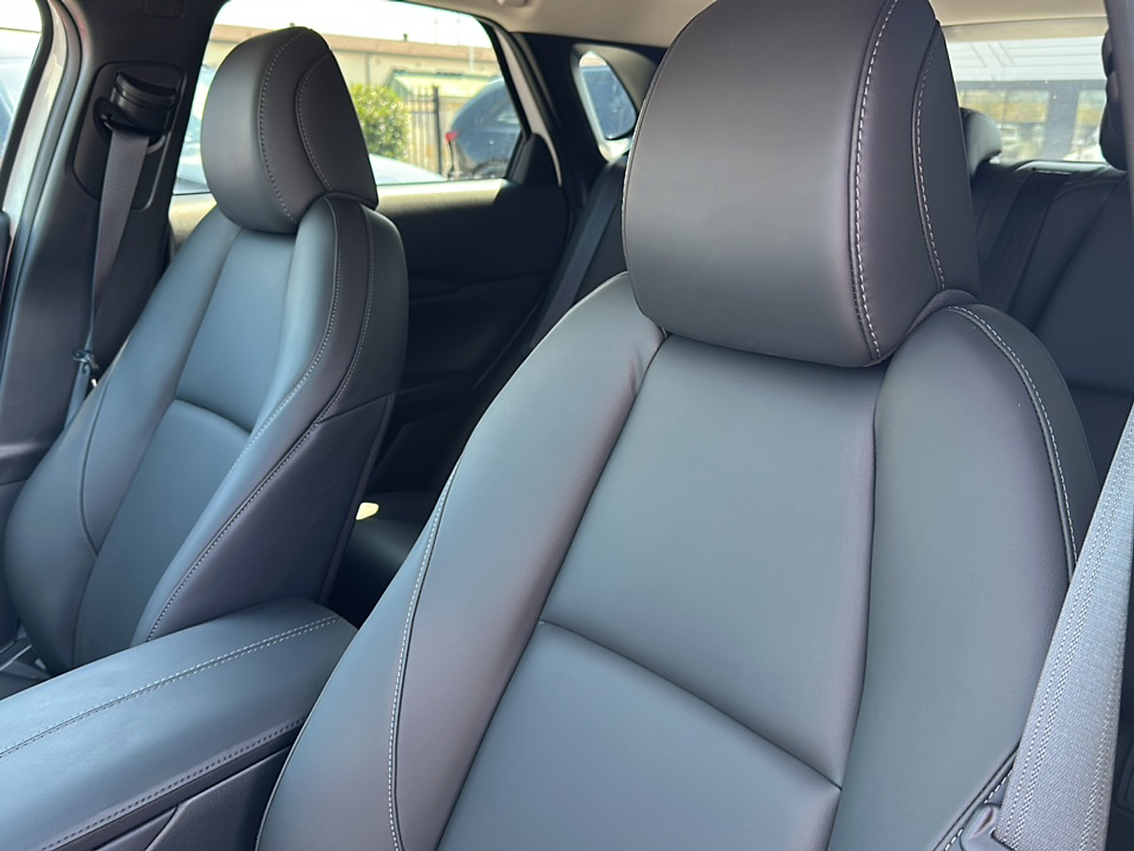 2025 Mazda CX-30 2.5 S Preferred photo 5