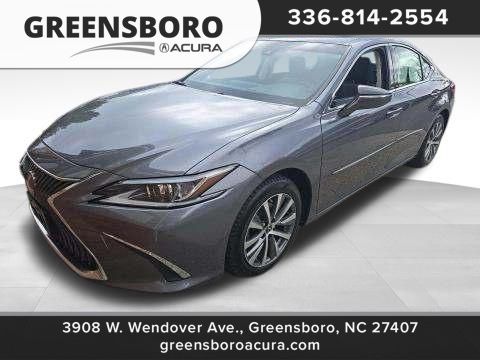 2019 Lexus ES 350's photo