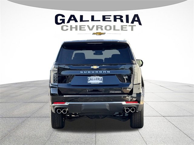 2026 Chevrolet Suburban Premier photo 4