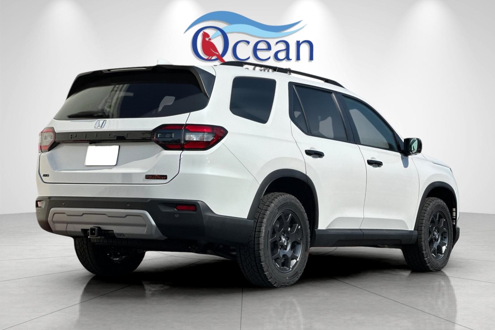 2025 Honda Pilot TrailSport photo 4