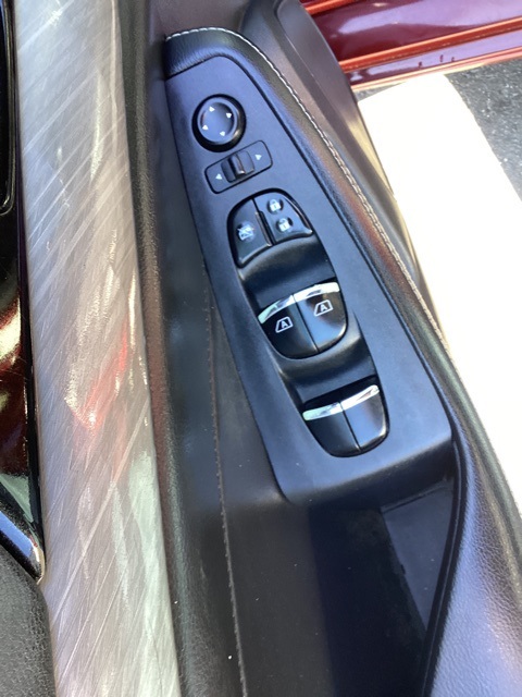 2018 Nissan Maxima SV photo 19