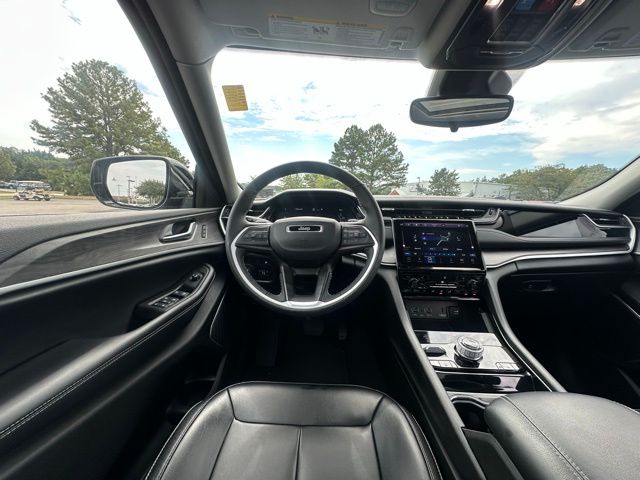 2023 Jeep Cherokee 4xe photo 13