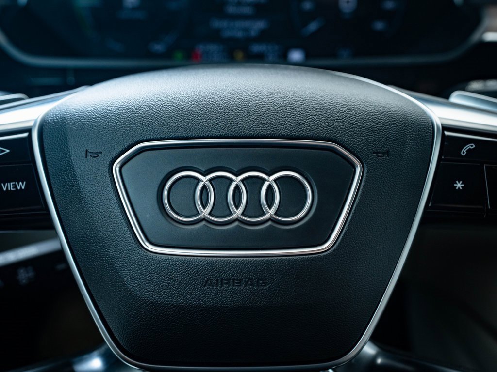 2022 Audi e-tron Premium Plus photo 25