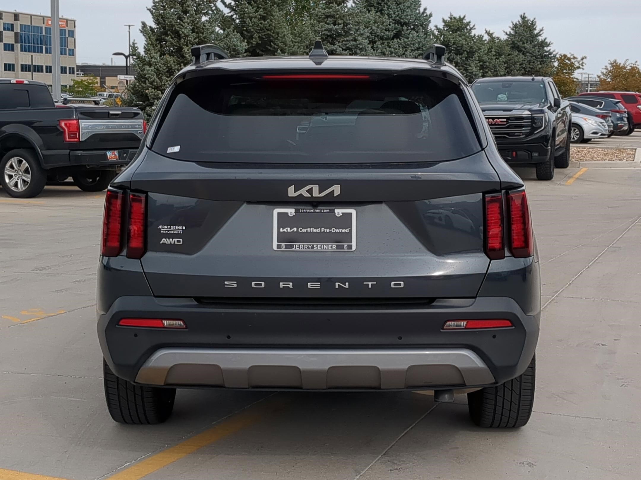 2022 Kia Sorento X-Line EX photo 3